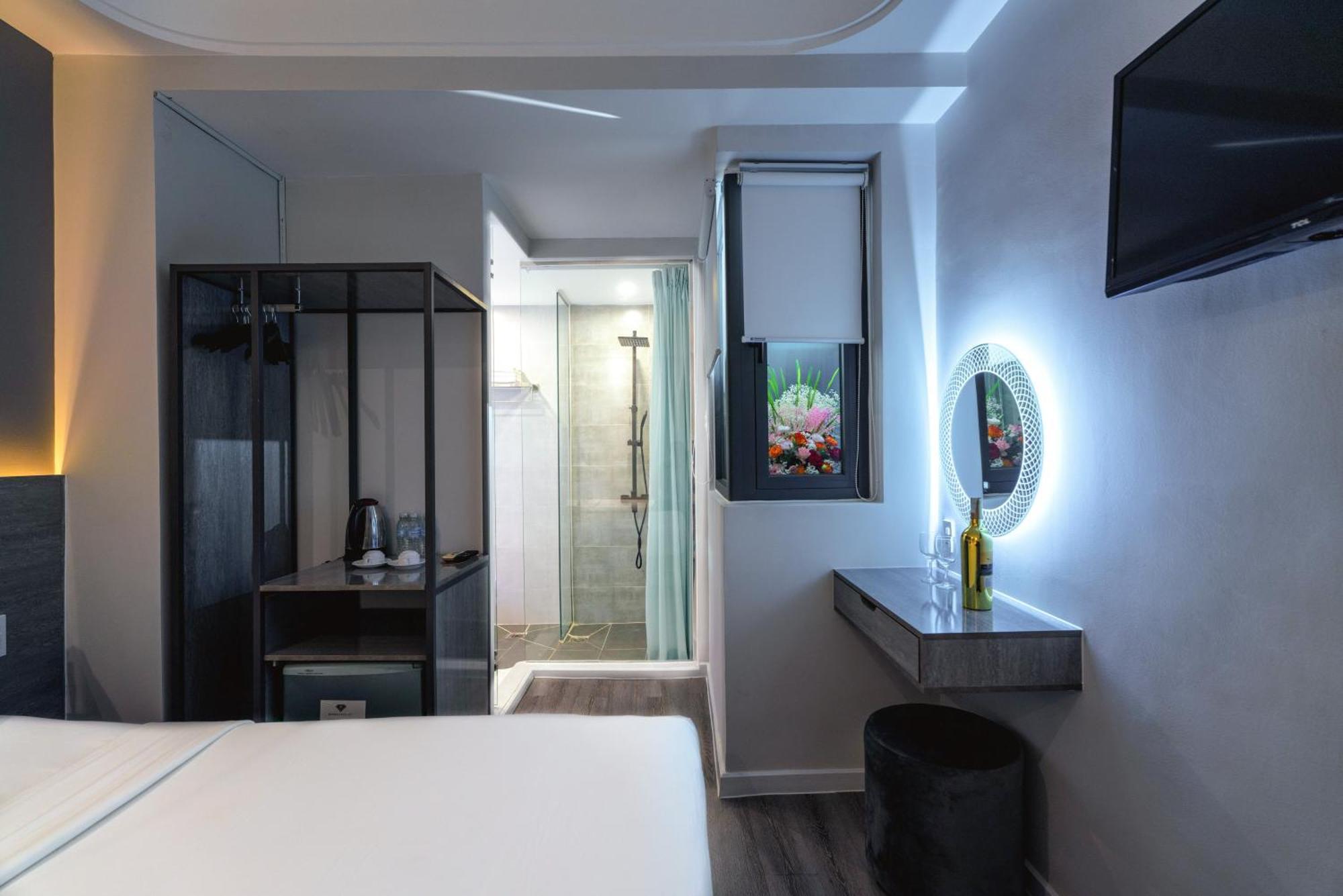 Gatsby Central Hotel Hanoi Bagian luar foto