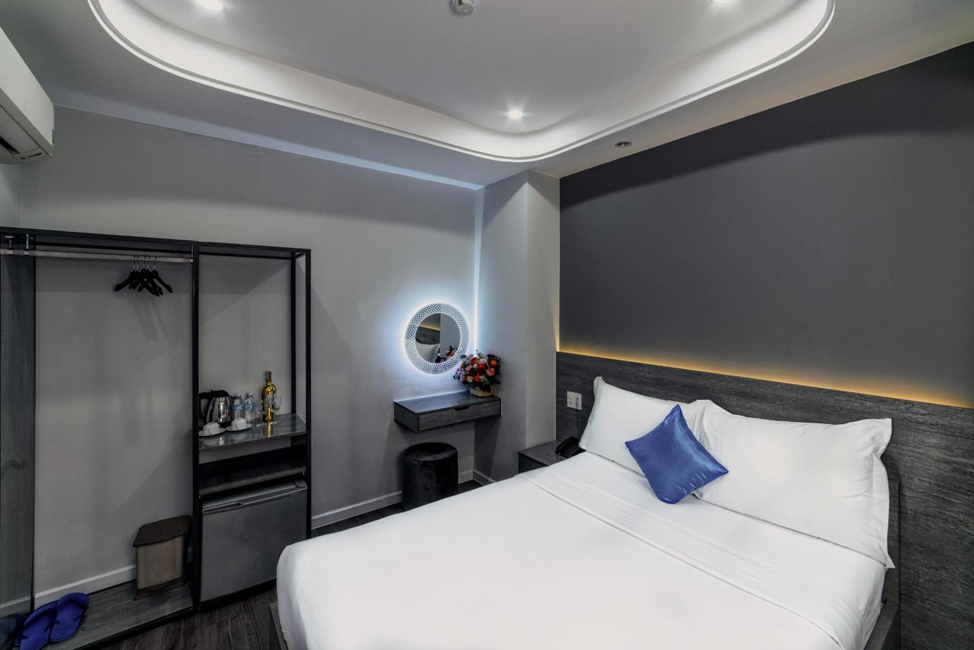 Gatsby Central Hotel Hanoi Bagian luar foto
